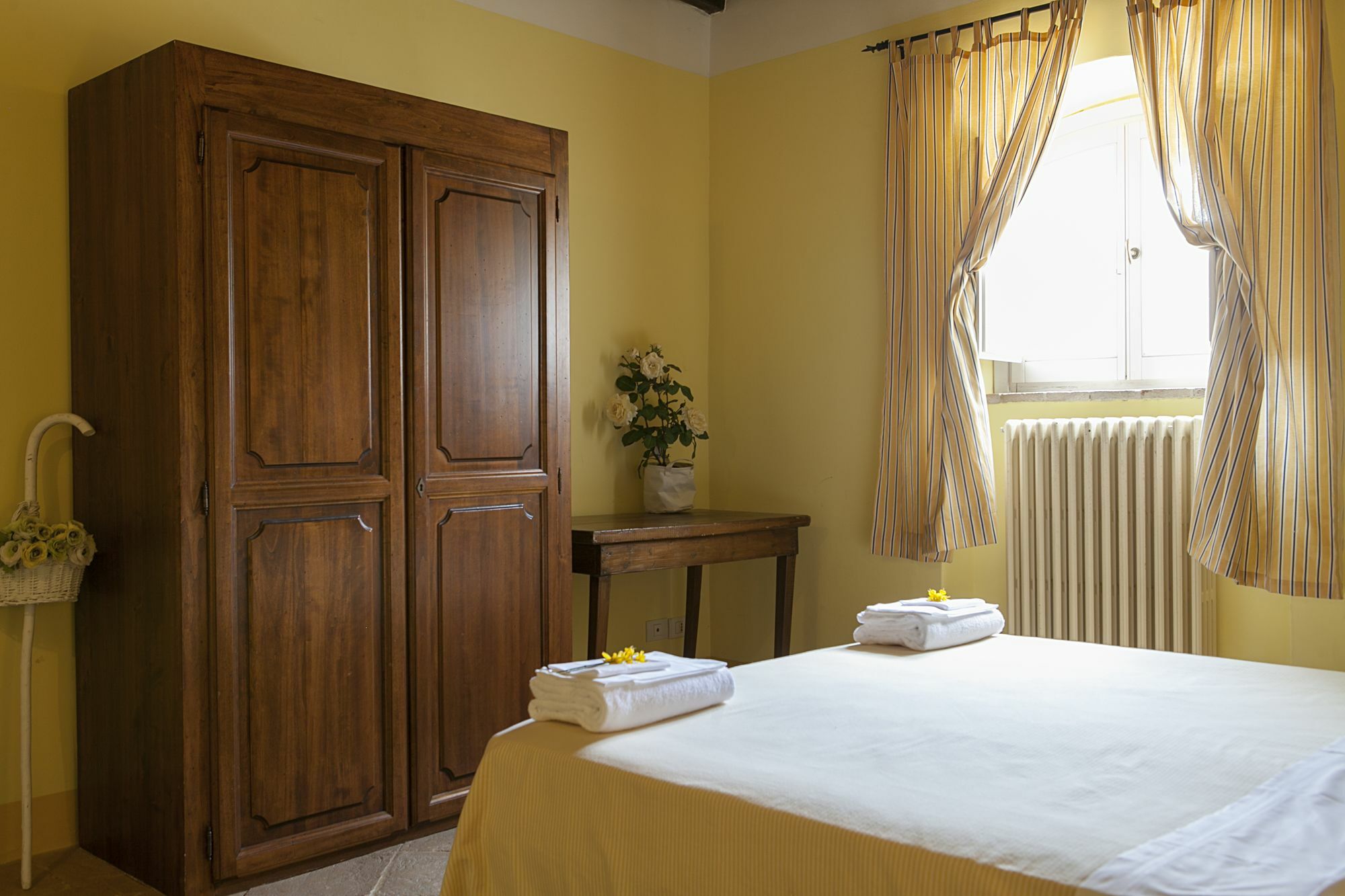 Re Artu Assisi Country Lifestyle Aparthotel Ngoại thất bức ảnh